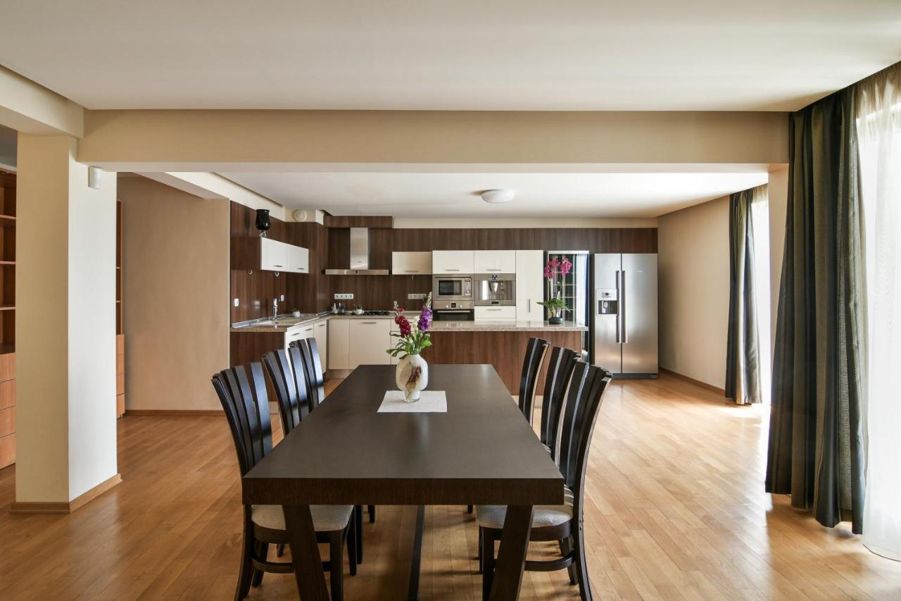 Central Flat With Monster Living Room Varna ภายนอก รูปภาพ