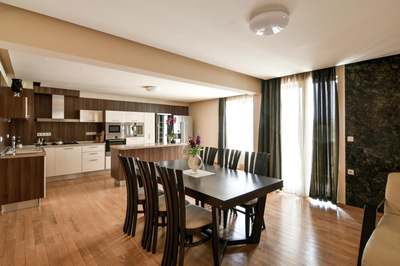 Central Flat With Monster Living Room Varna ภายนอก รูปภาพ