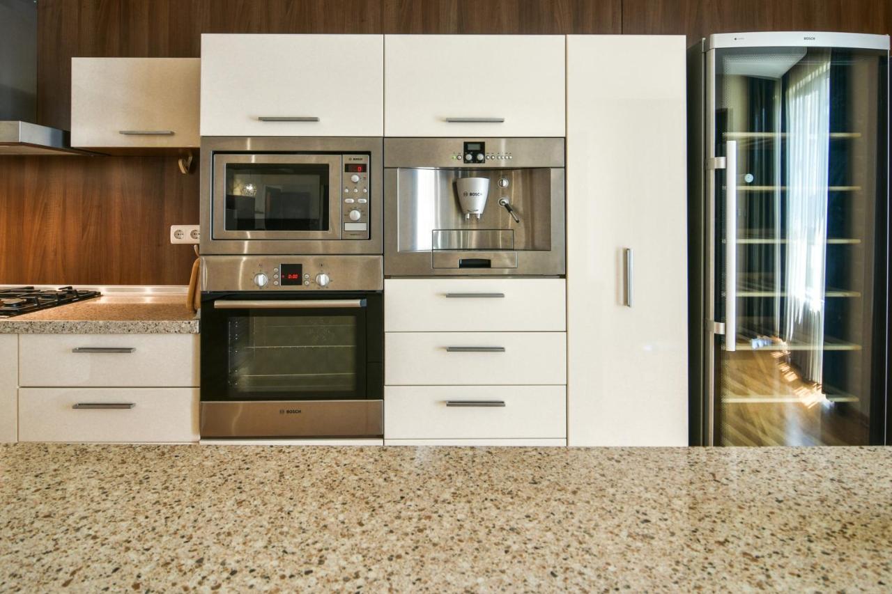Central Flat With Monster Living Room Varna ภายนอก รูปภาพ