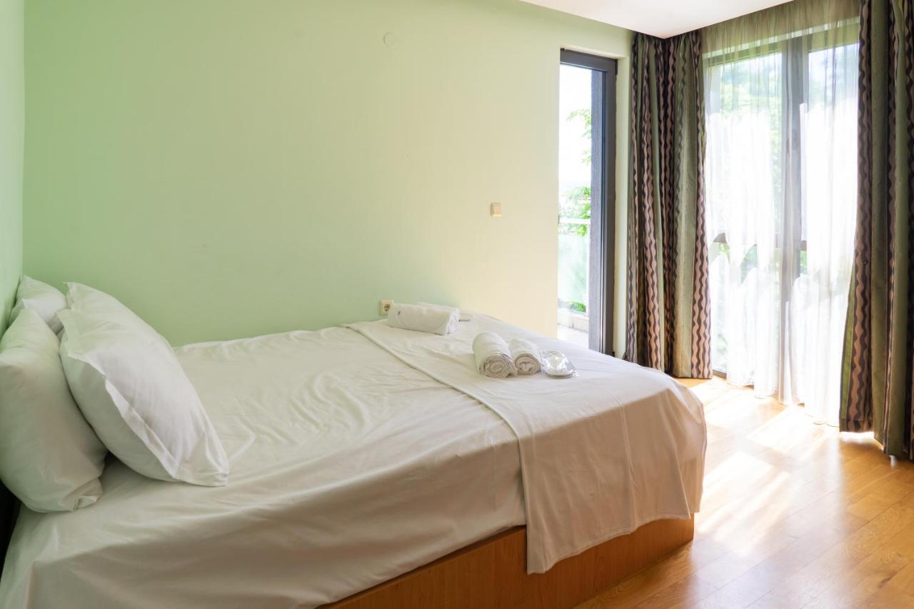 Central Flat With Monster Living Room Varna ภายนอก รูปภาพ